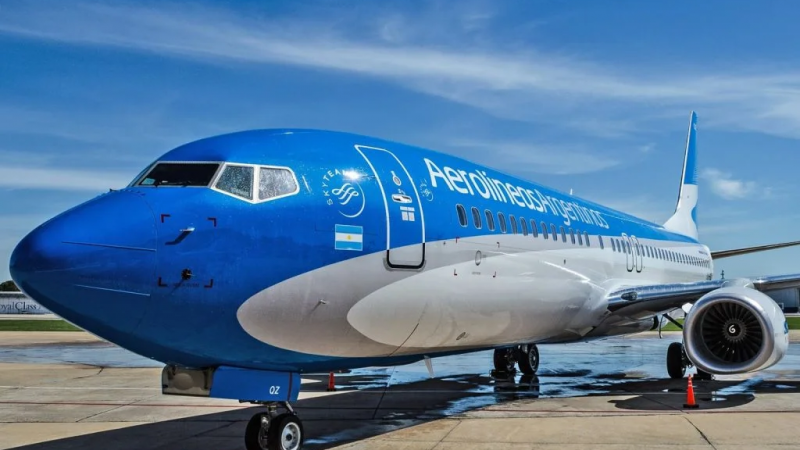 Prevén demoras y cancelaciones en Aerolíneas Argentinas: los motivos del conflicto